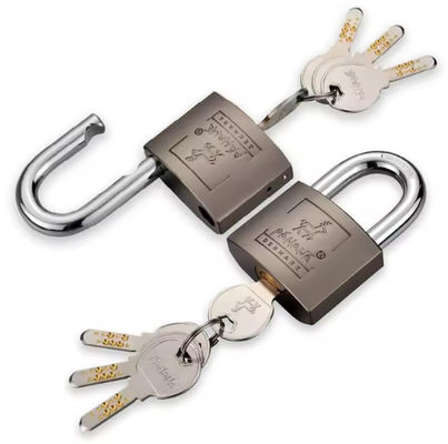 Cerradura de cobre de 63 mm, resistente al agua, con llave de color gris plateado